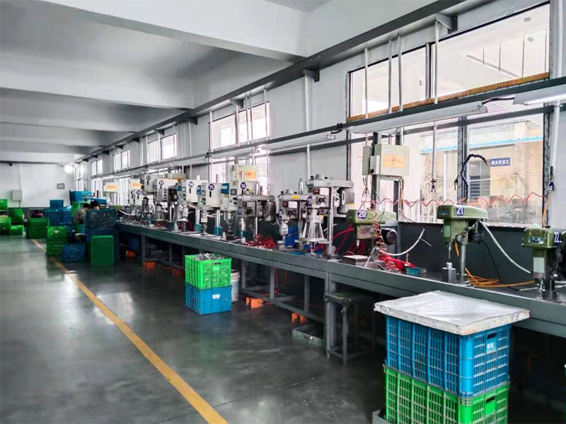 铝合金压铸件表面出现开裂怎么解决？